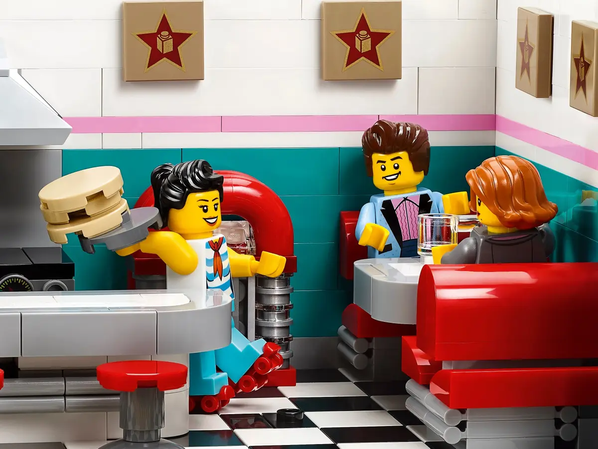 LEGO Creator Expert 10260 - Downtown Diner - Image 12